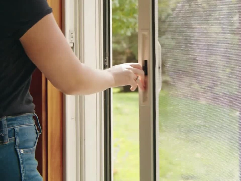 Ümitköy Akordiyon Sineklik Hızlı Teslim Montaj