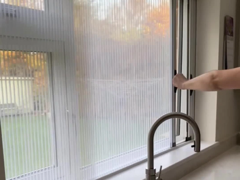 Ümitköy Sürgülü Sineklik Siz Evde Rahat Edin